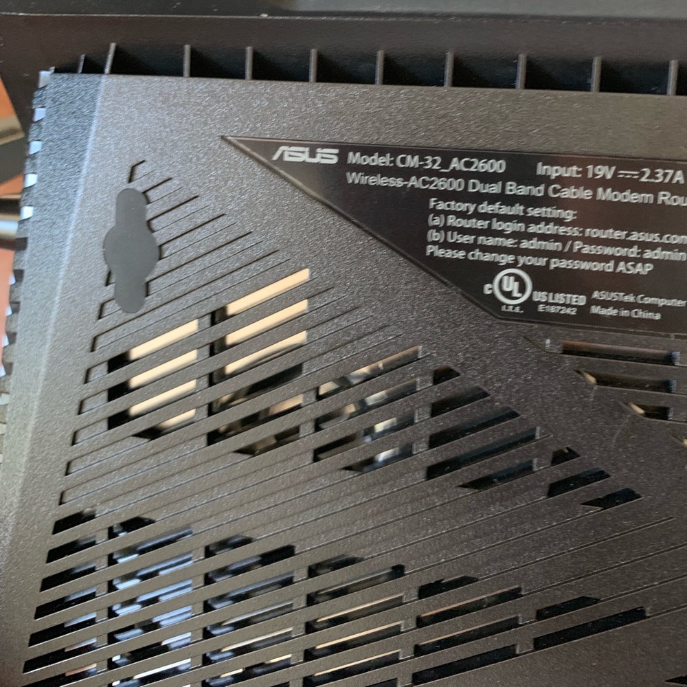 Dual Wireless Router (Asus) - Picture 2 of 4